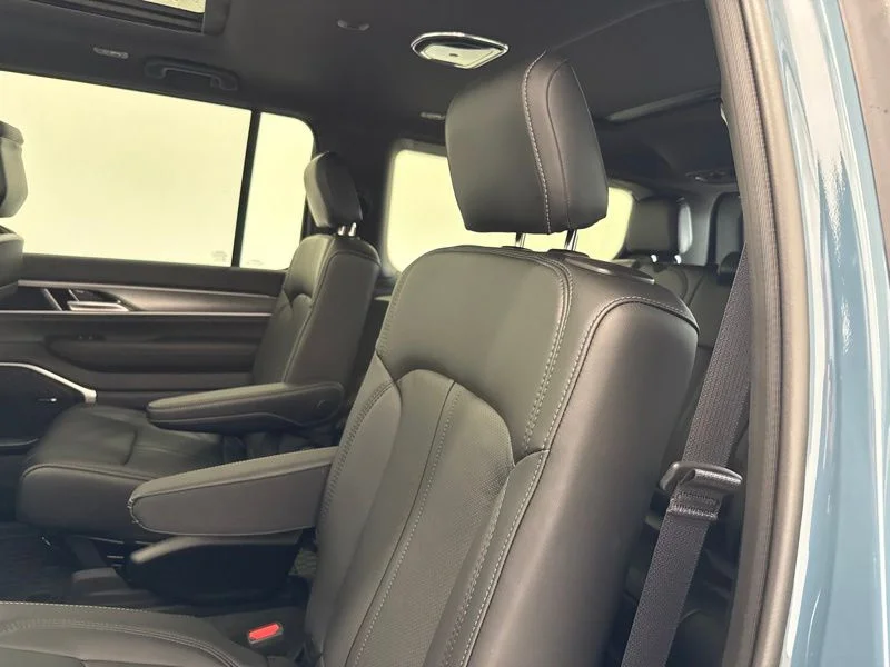 2026 Jeep Grand Wagoneer Upland - Photo 15