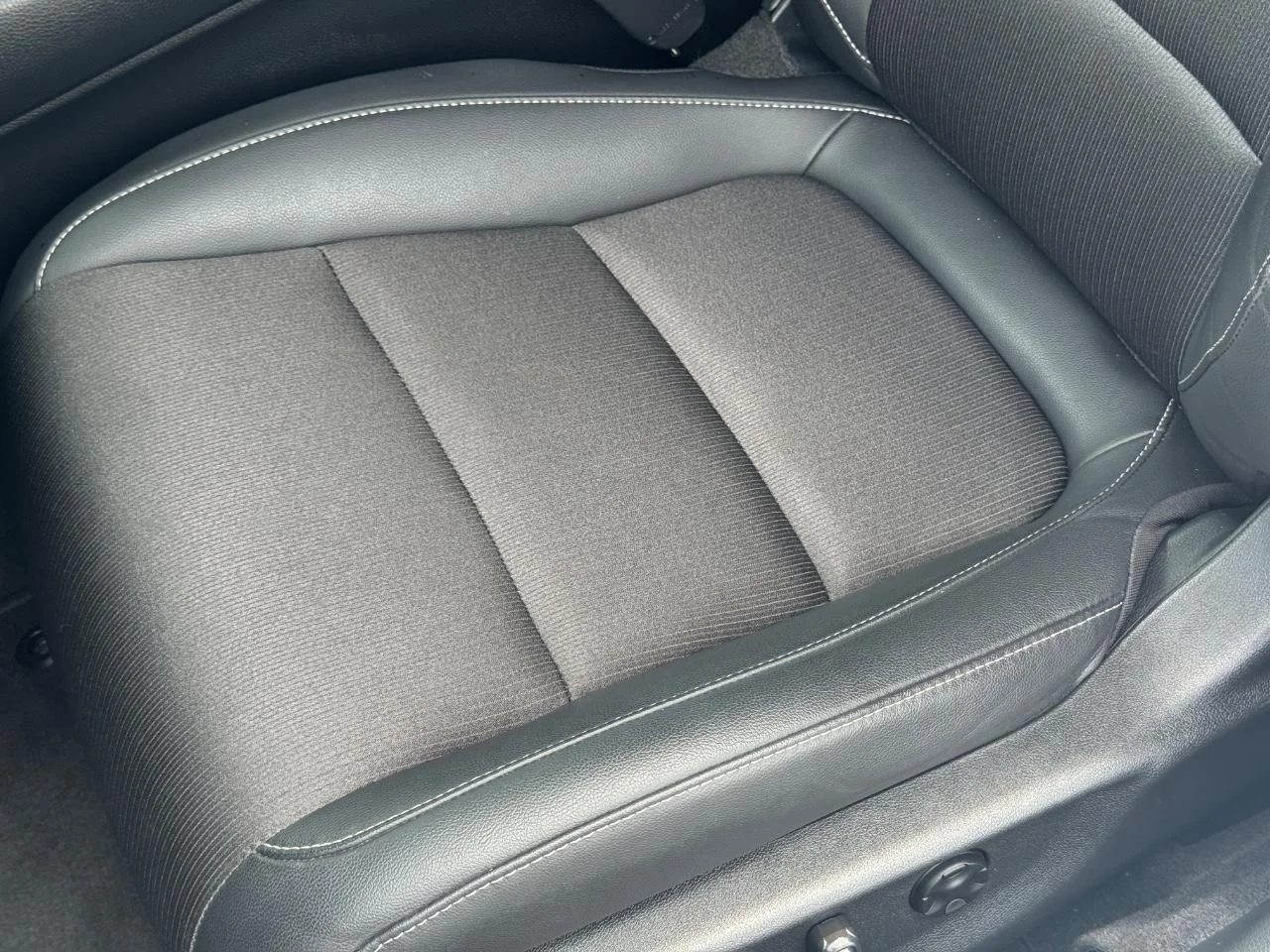 2022 Honda Accord Sport - Photo 26