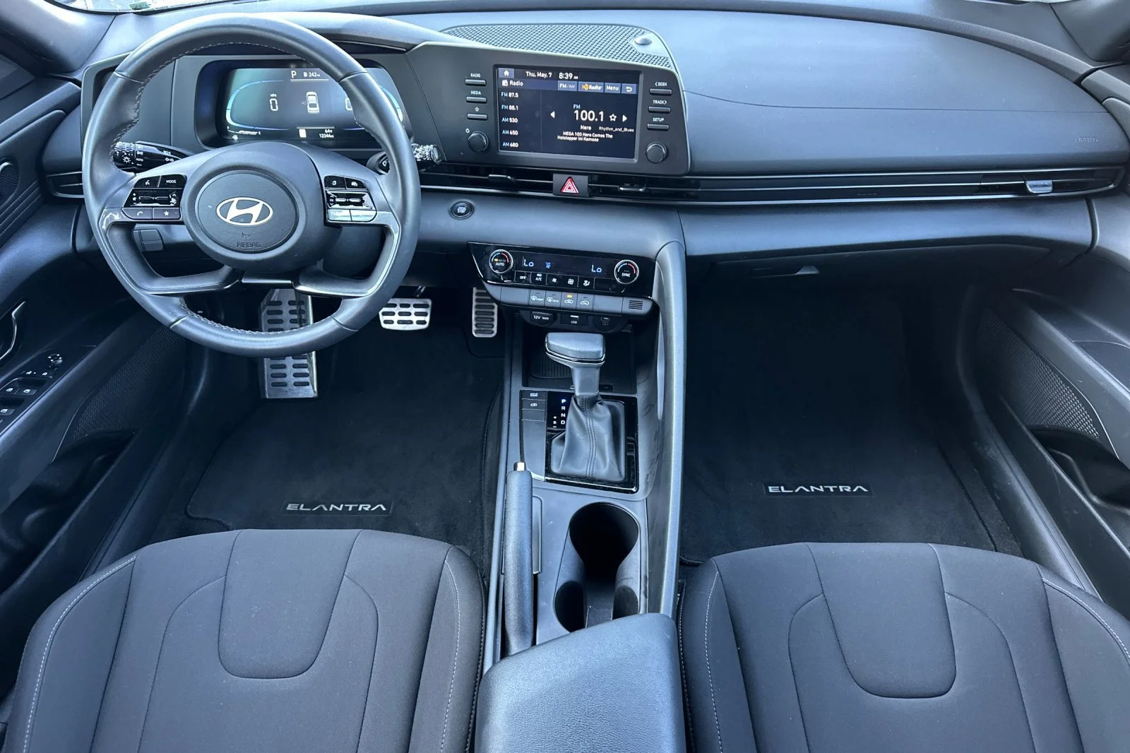 Used 2025 Serenity White Hyundai SEL Sport image 13