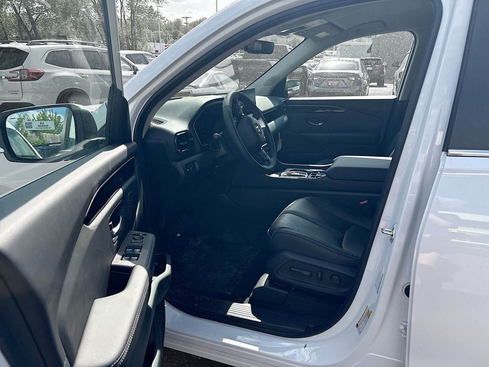 Certified Used 2025 Platinum White Pearl Honda AWD EX-L image 6