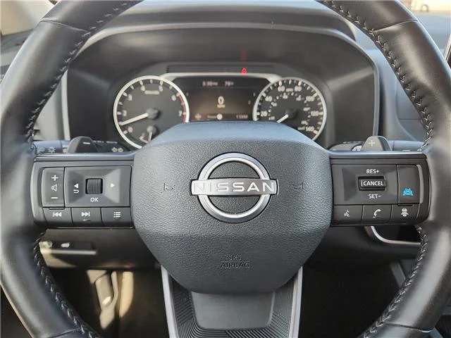 Used 2025 Black Nissan SV Front-Wheel Drive image 19