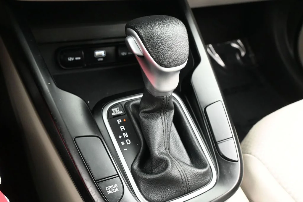 Used 2023 Fusion Black Kia LX image 19