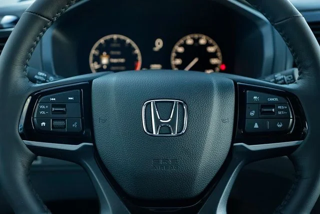 New 2026 Solar Silver Metallic Honda Elite image 37