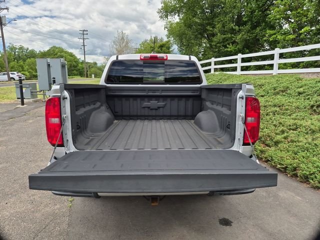 Used 2016 Silver Chevrolet Z71 image 24