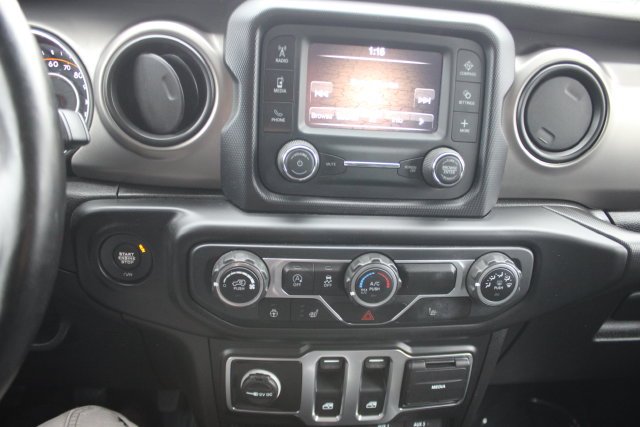 Used 2020 White Jeep Sport S image 4