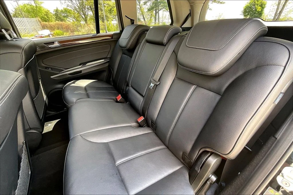 Used 2012 Black Mercedes-Benz GL 450 image 26