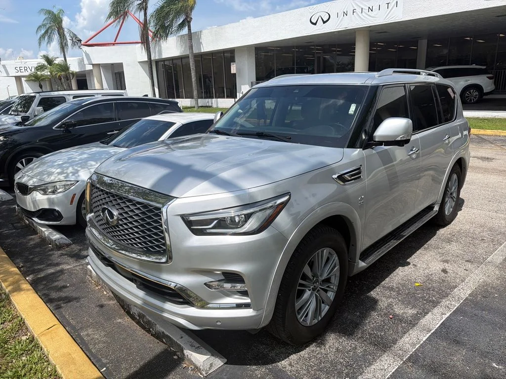 Used 2020 Silver INFINITI LUXE image 1