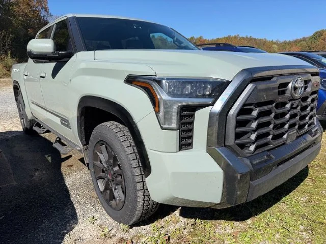 Used 2026 Green Toyota Platinum image 5
