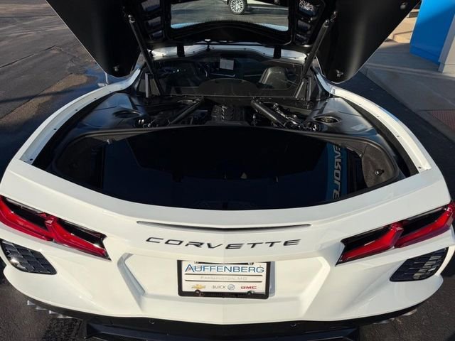 2025 Chevrolet Corvette 2LT - Photo 7