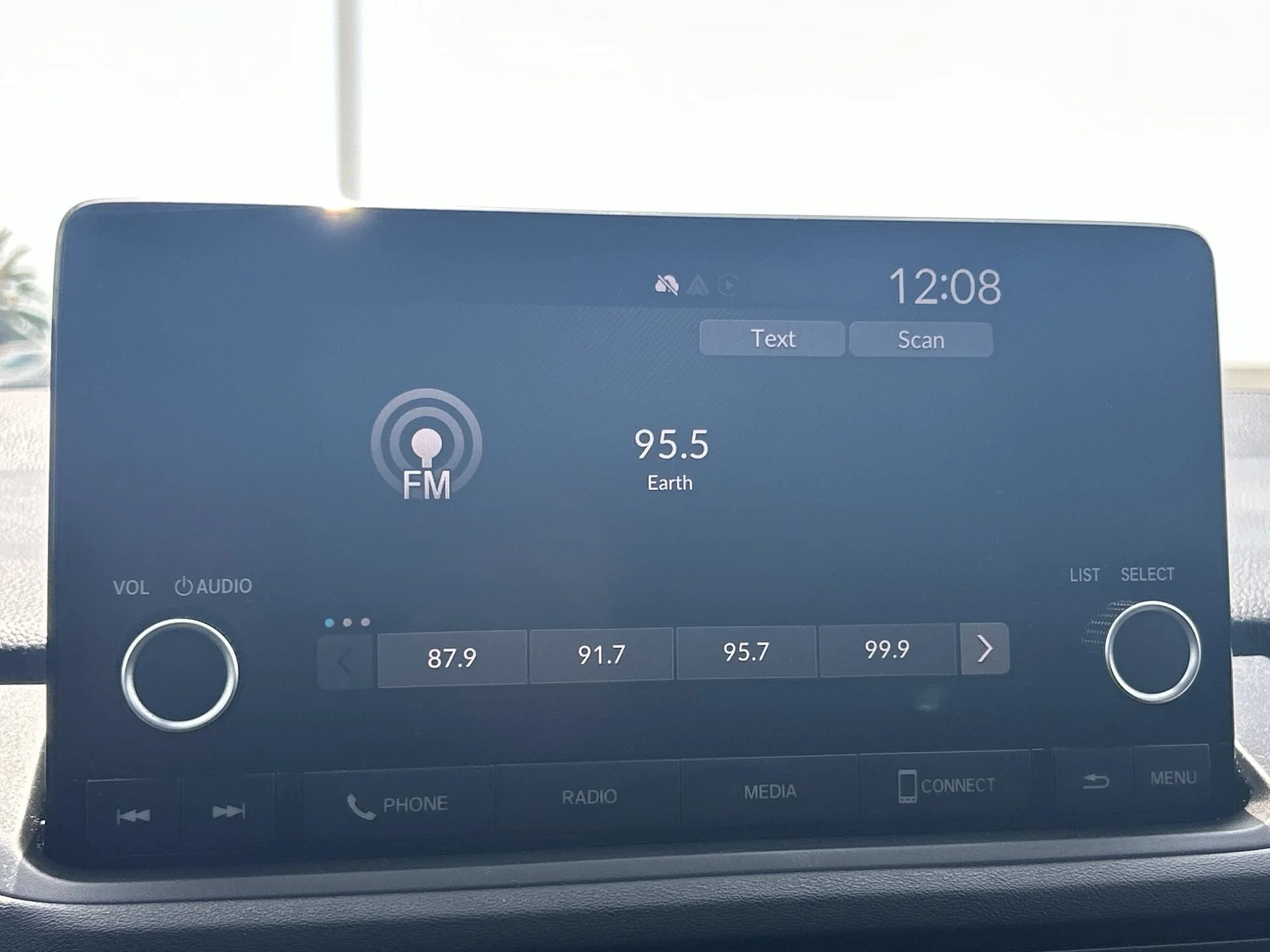 2024 Honda Accord LX - Photo 12