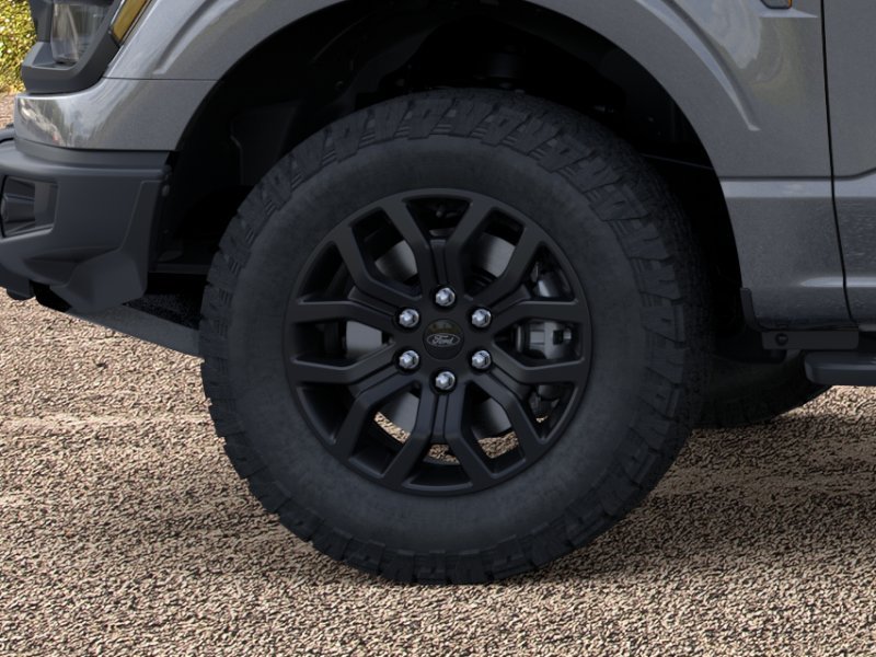 New 2026 Carbonized Gray Metallic Ford Tremor® image 19