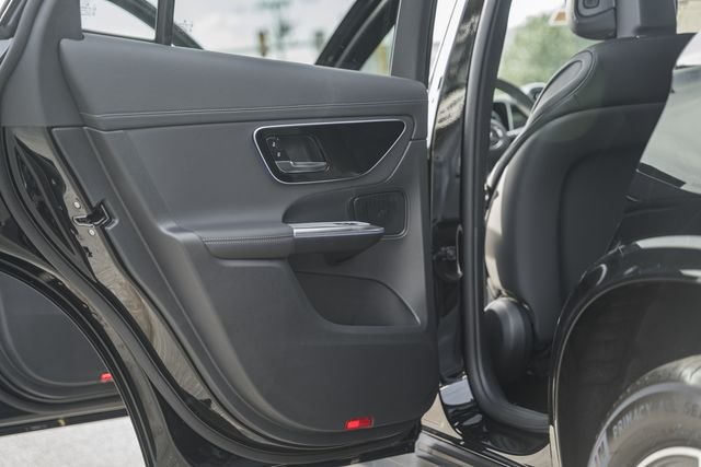 New 2027 Black Mercedes-Benz GLC 300 Coupe image 35