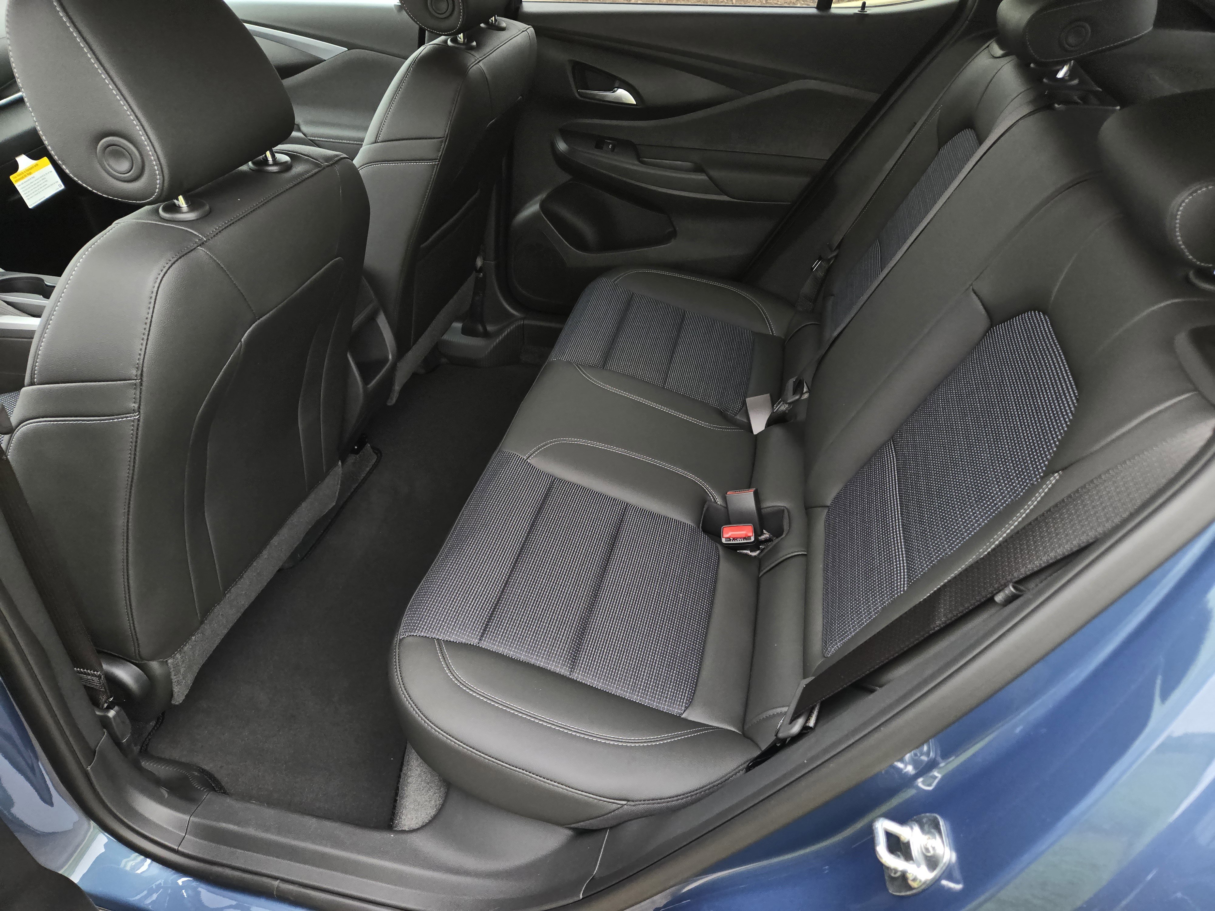 New 2026 Ocean Blue Metallic Buick Preferred image 17