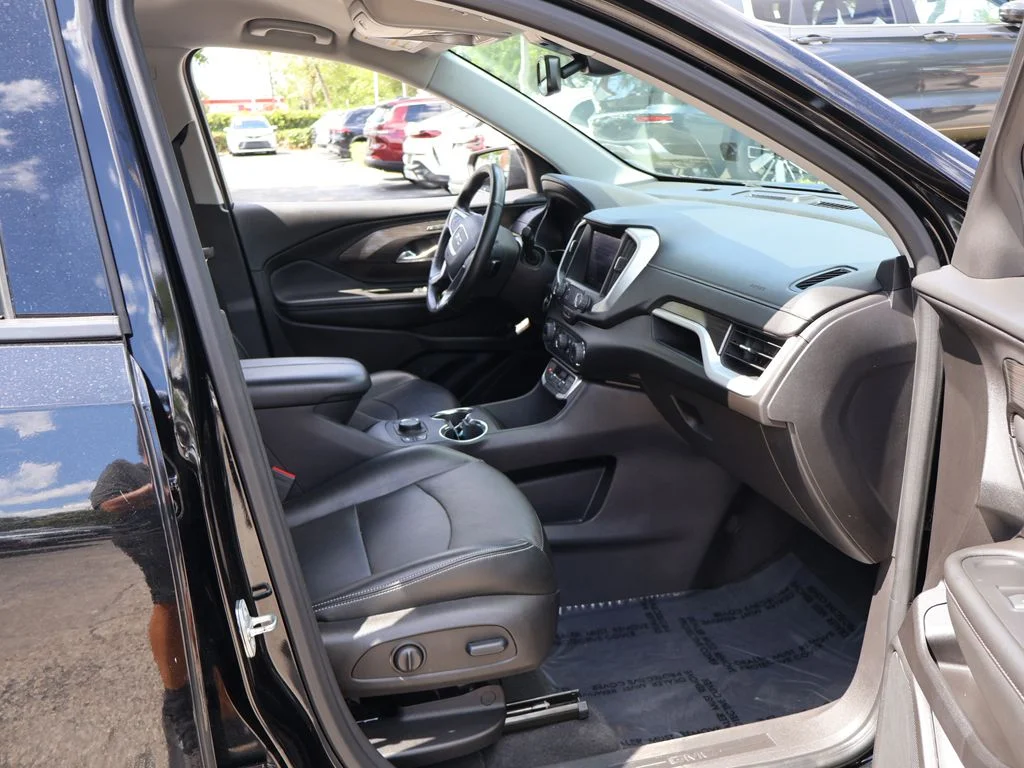 Used 2024 Black GMC SLT image 28