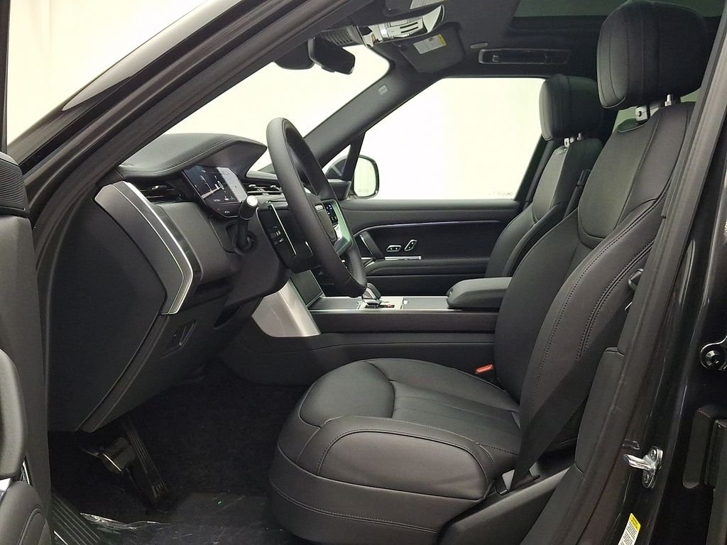 New 2026 Carpathian Grey Land Rover SE image 10