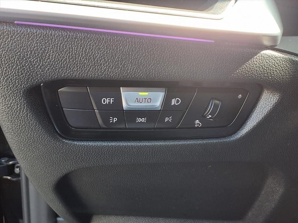 Used 2022 Black BMW 430i xDrive image 16