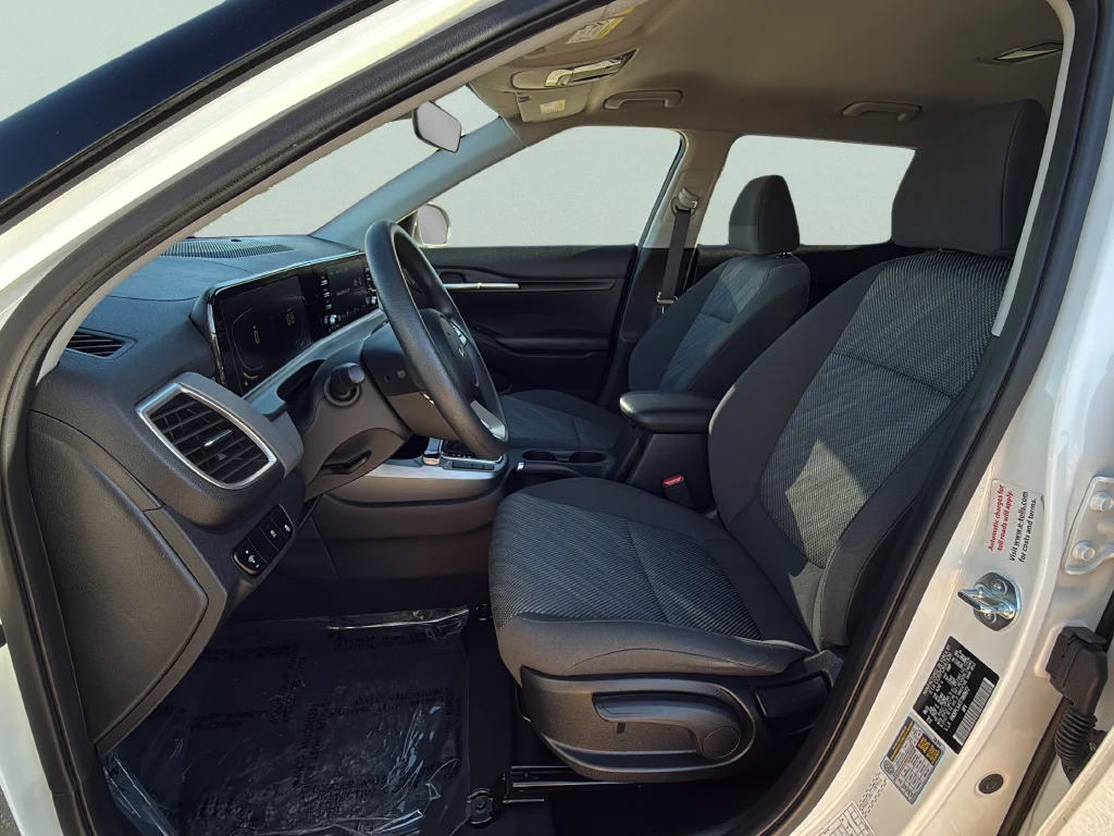 Certified Used 2026 White Kia LX image 26