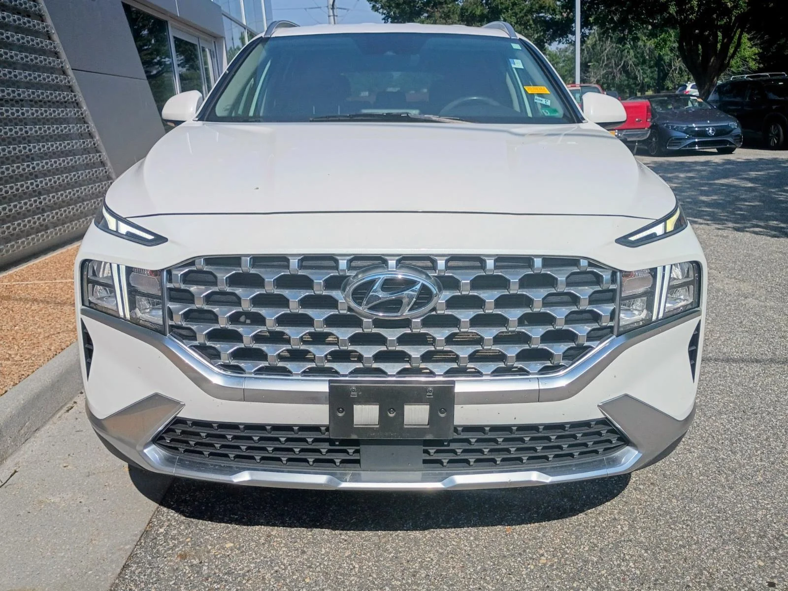 Used 2022 Quartz White Hyundai SEL image 2