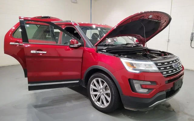 Used 2017 Red Ford Limited image 8