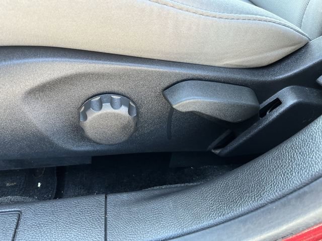 Used 2015 Red Ford S image 15