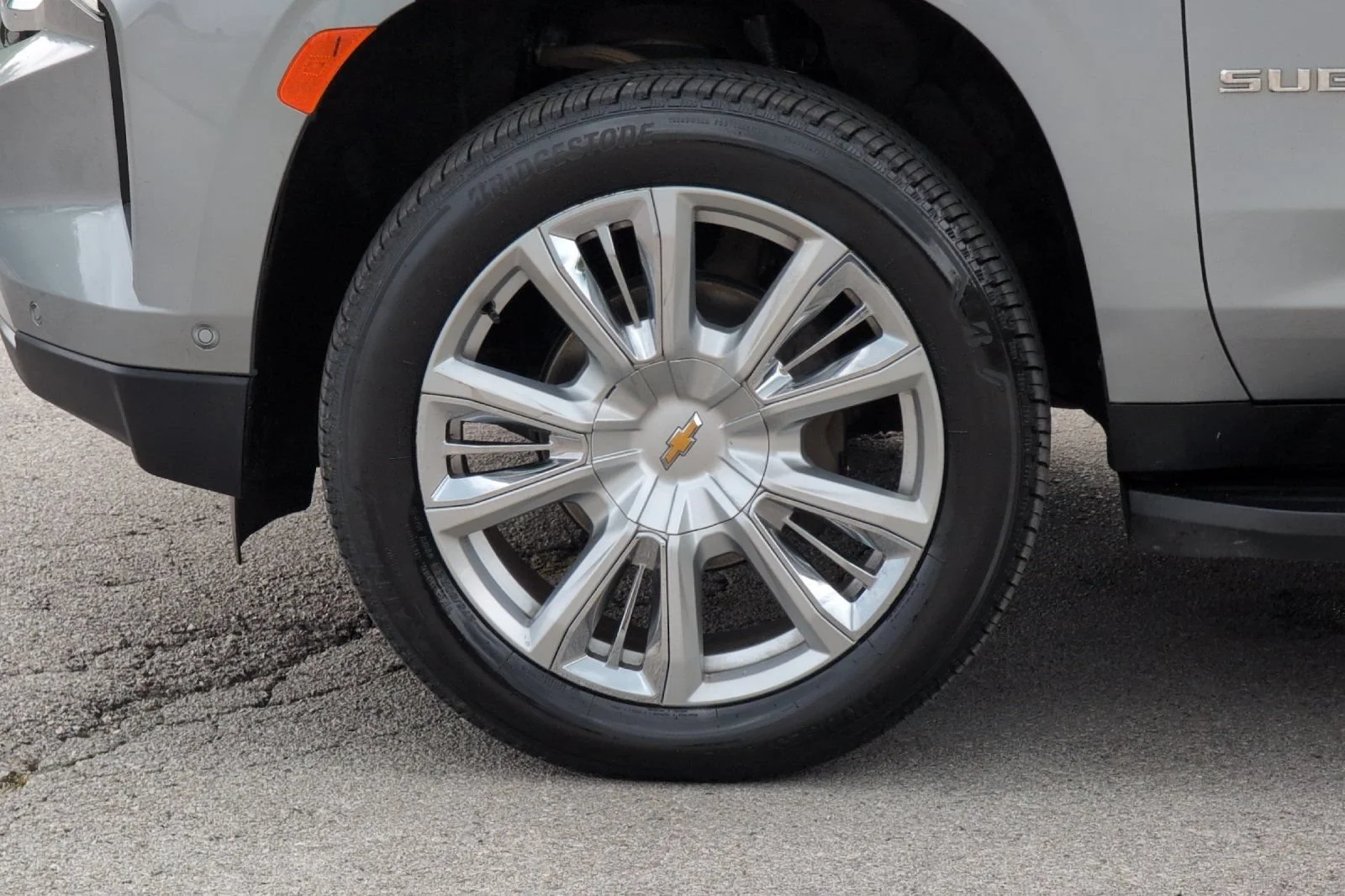 Used 2024 Sterling Gray Metallic Chevrolet High Country image 30