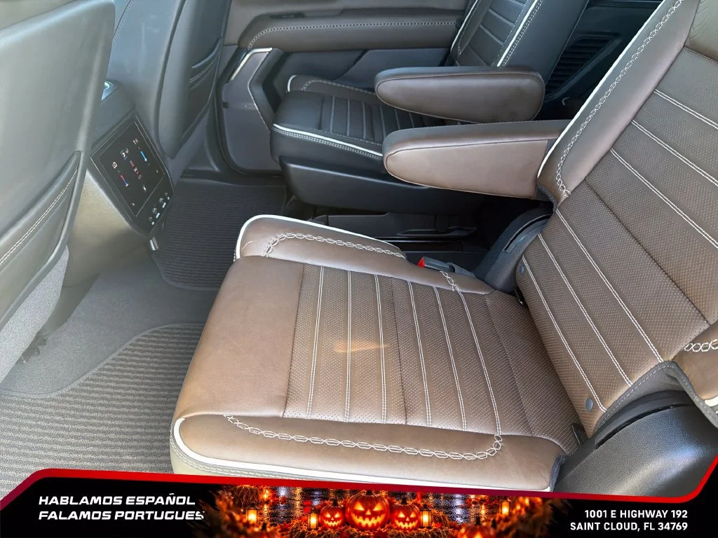 Used 2026 Glacier White Tricoat GMC Denali Ultimate image 27