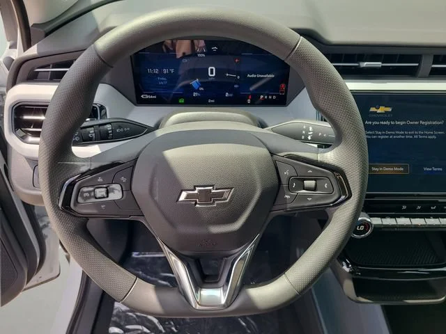 New 2027 Summit White Chevrolet LT image 24