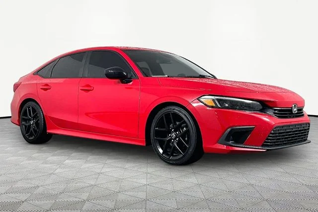 Used 2022  Honda Sport image 2