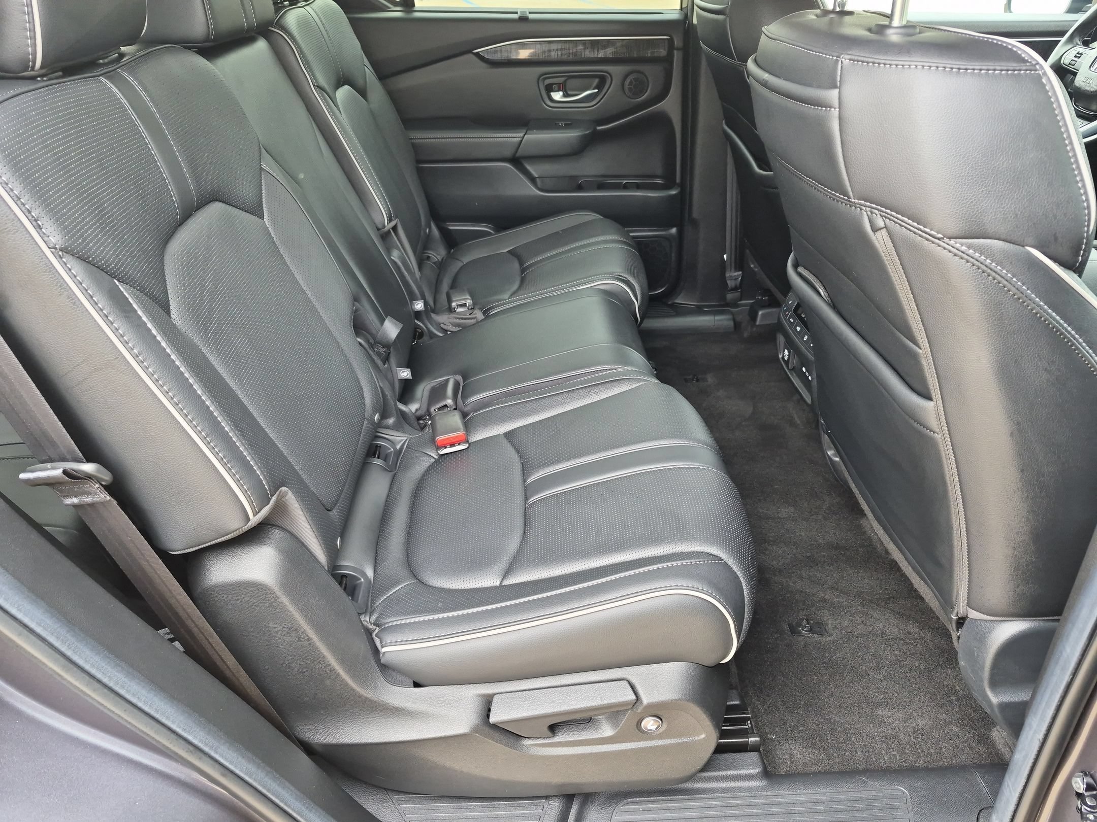 Certified Used 2024 Gray Honda Elite image 31