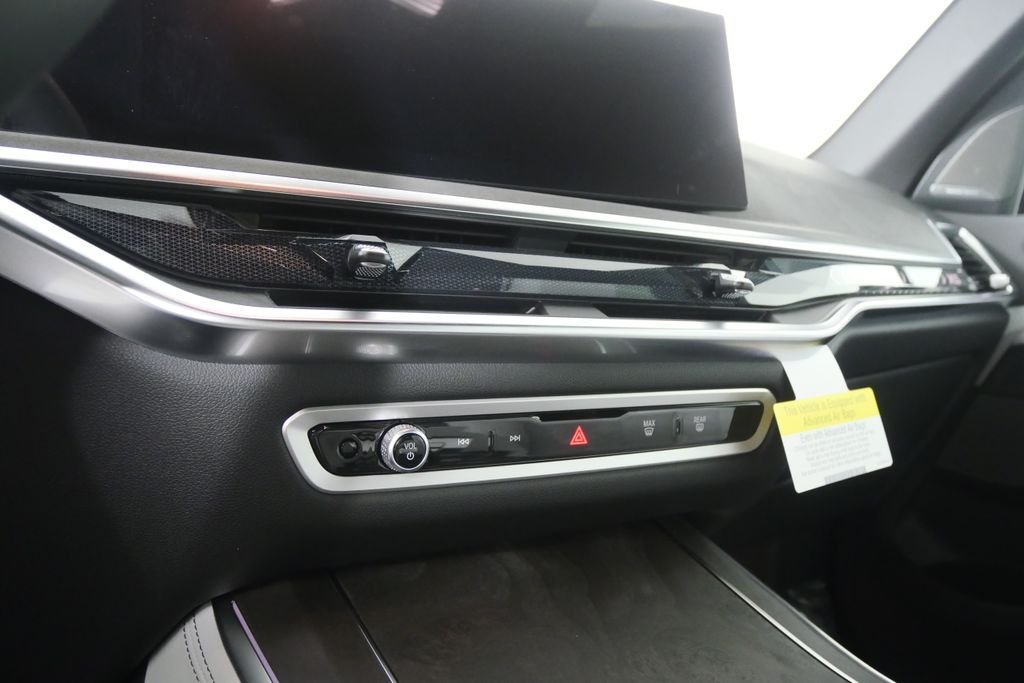 New 2026 Carbon Black Metallic BMW sDrive40i image 21