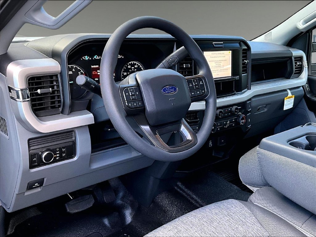 New 2027 Oxford White Ford XL image 7