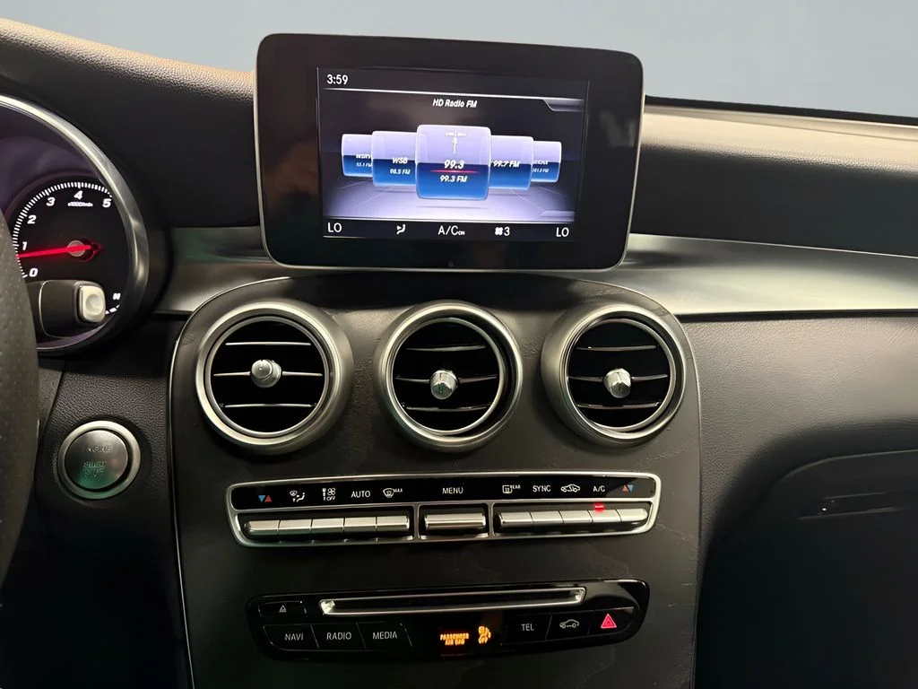 Used 2018 Black Mercedes-Benz GLC 300 image 25