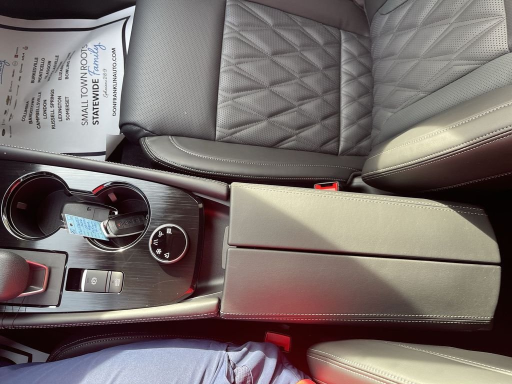 New 2026 Boulder Gray Pearl / Super Black Two-tone Nissan Platinum image 21