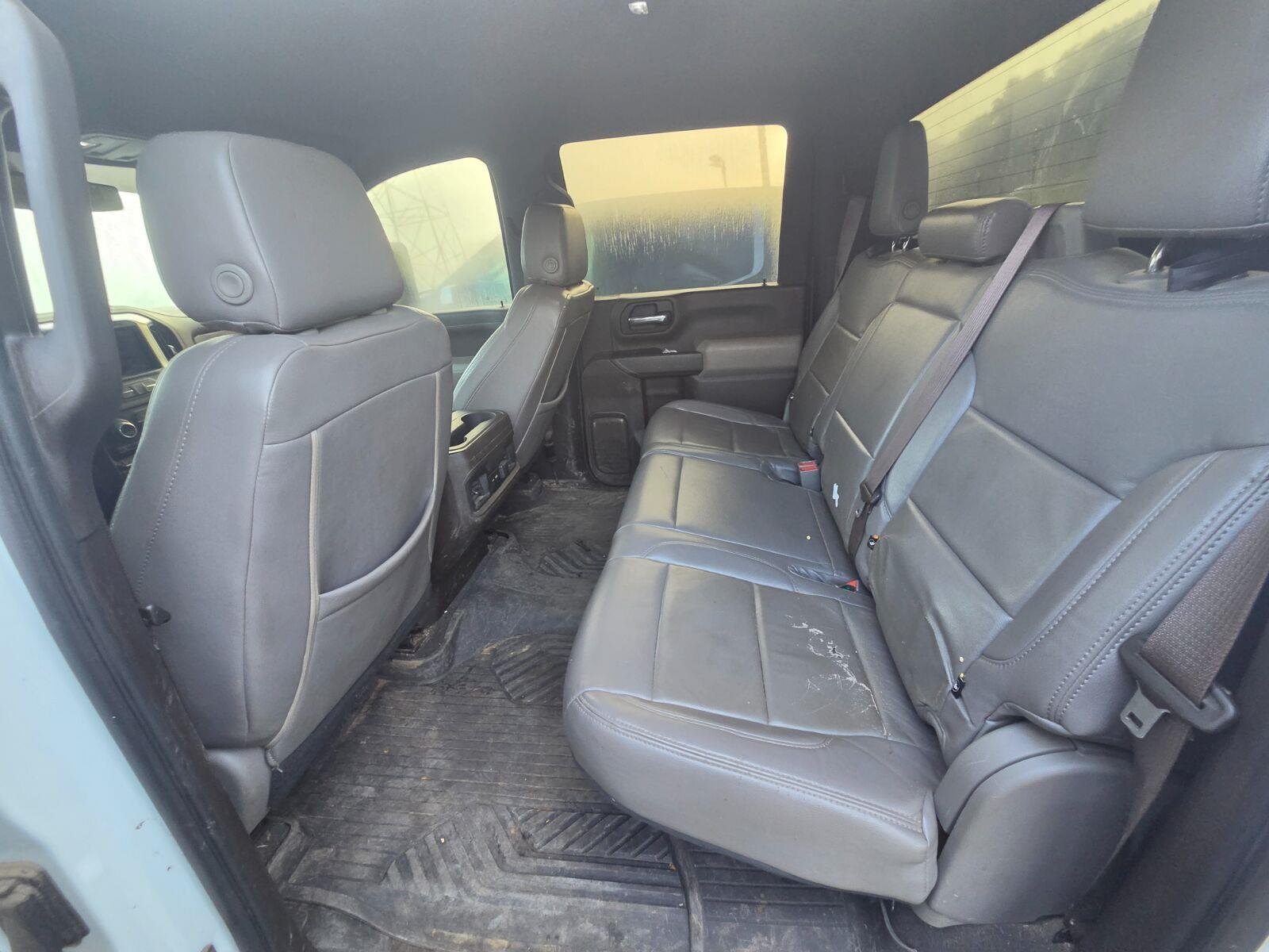Used 2022 SUMMIT WHITE Chevrolet LT image 10
