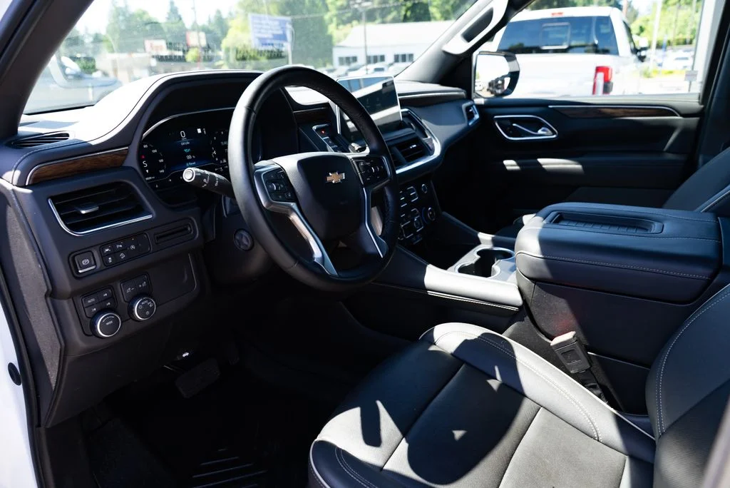 Used 2023 White Chevrolet Premier image 20
