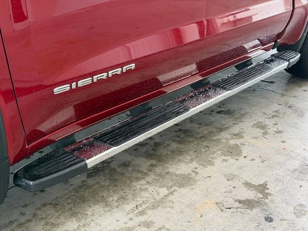 Used 2021 Red GMC SLT image 16