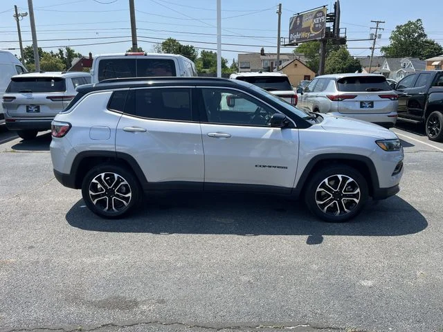 Used 2024 Silver Jeep Limited image 11