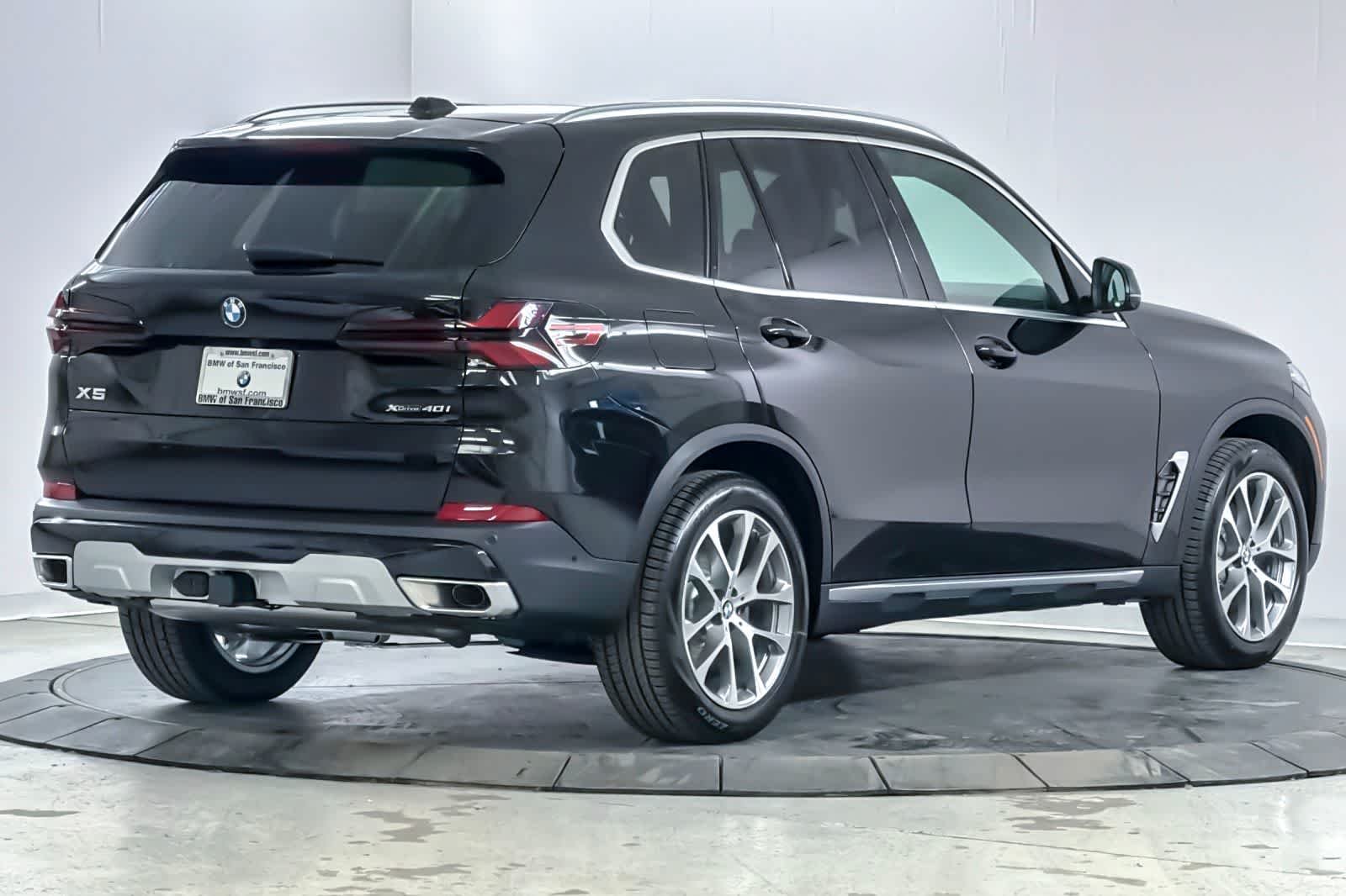 New 2026 Black Sapphire Metallic BMW xDrive40i image 2