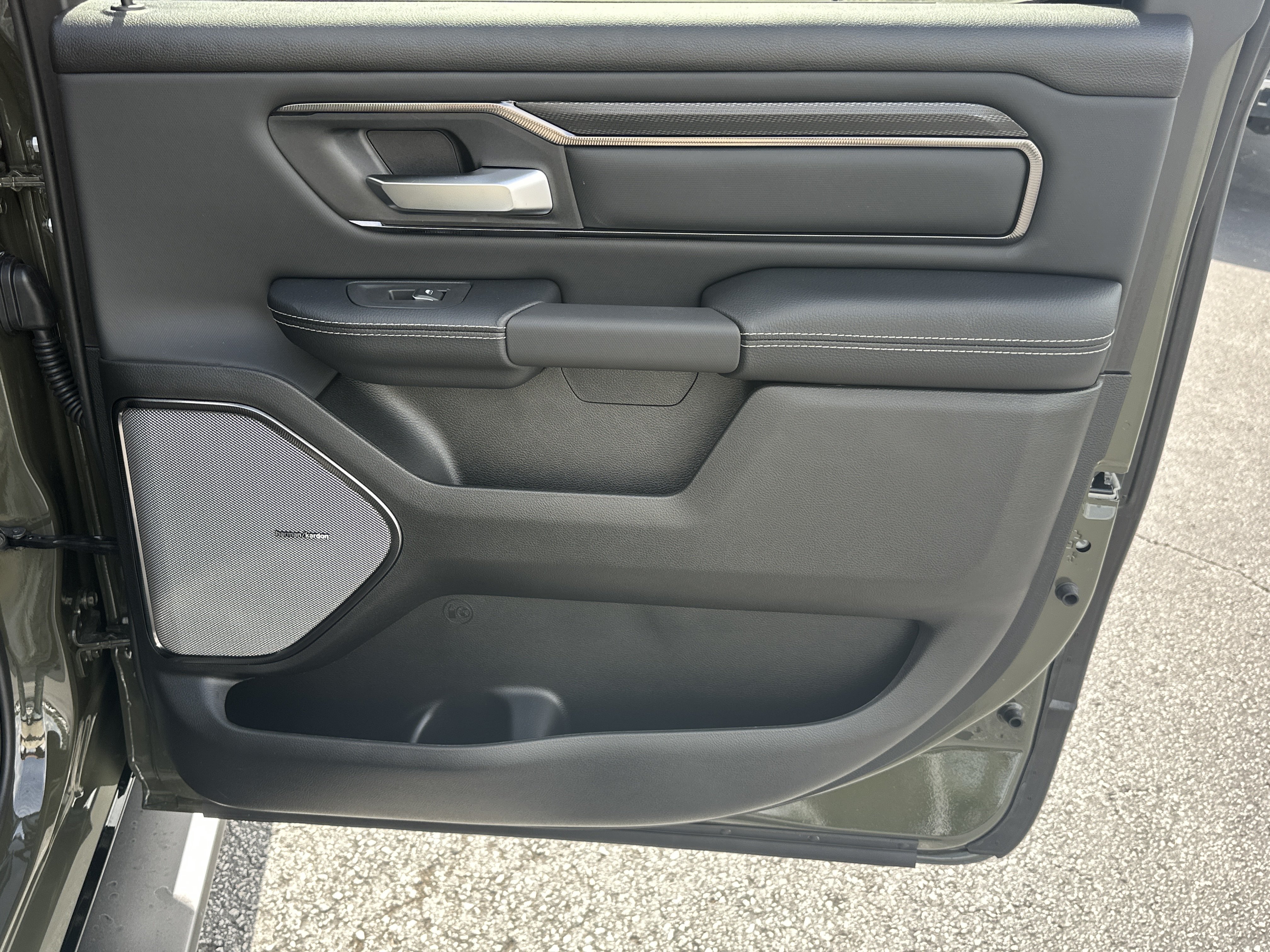 New 2026 Tank Exterior Paint RAM Rebel image 17