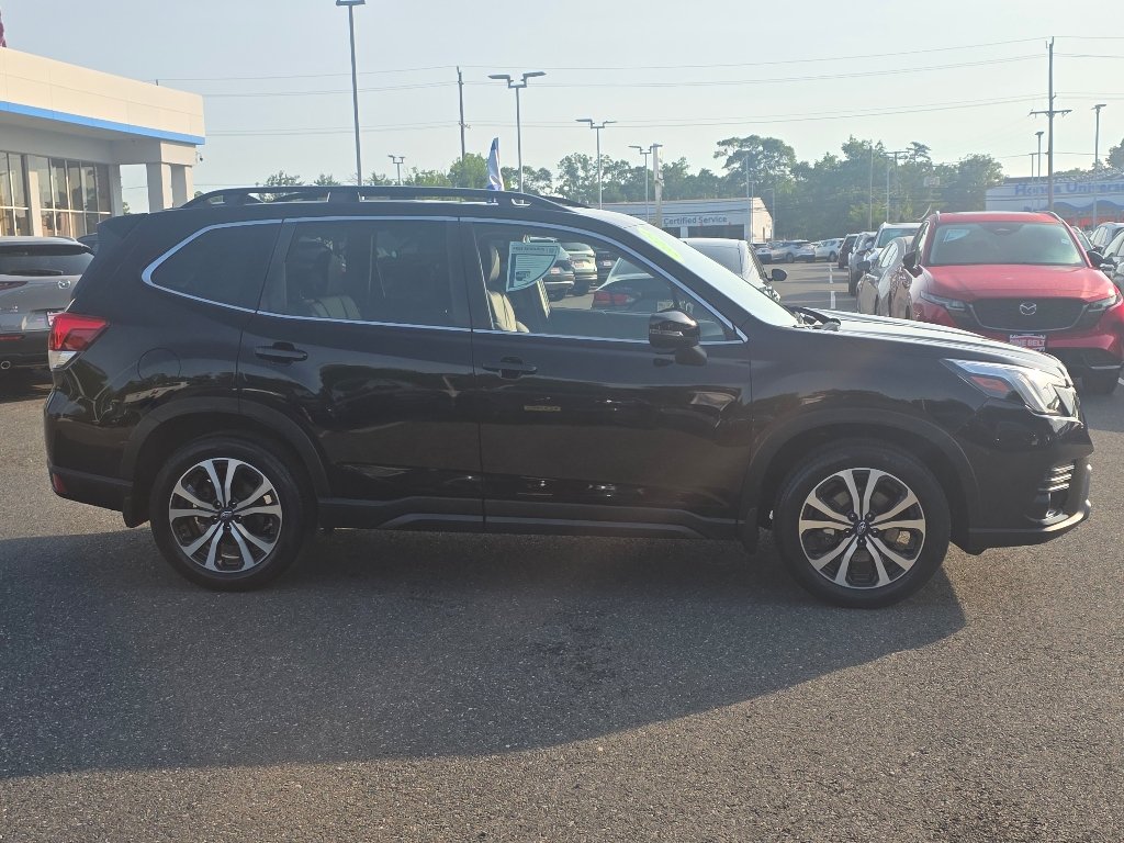 Used 2023 Crystal Black Silica Subaru Limited image 18