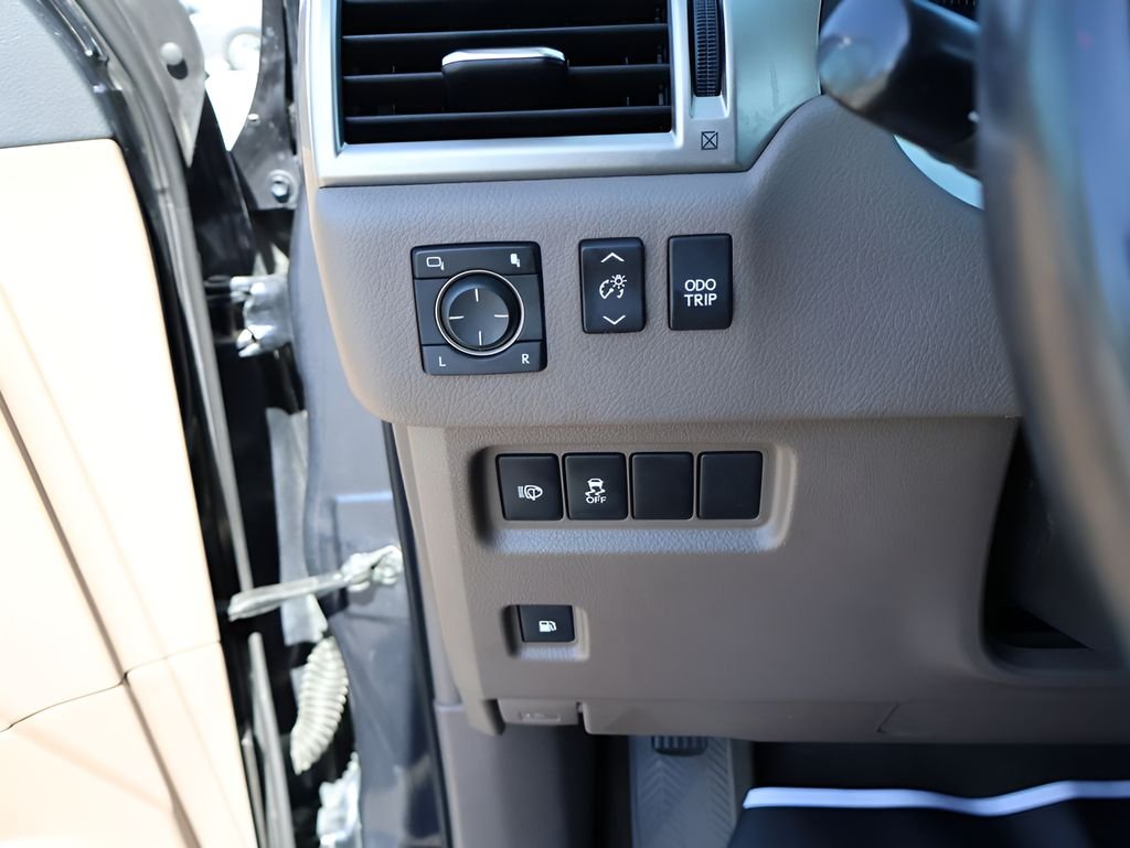 Used 2019 Nightfall Mica Lexus 460 image 34