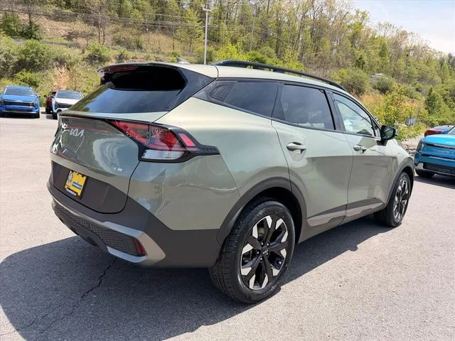 Used 2023 Green Kia X-Line image 10