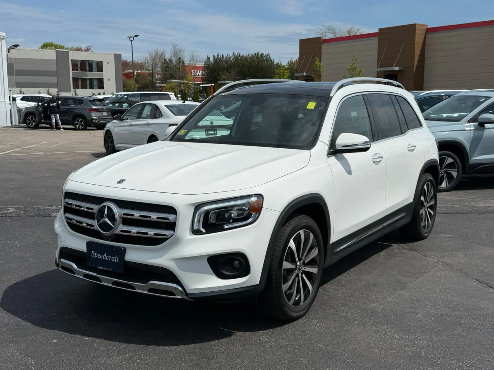 Used 2023 Polar White Mercedes-Benz GLB 250 image 3