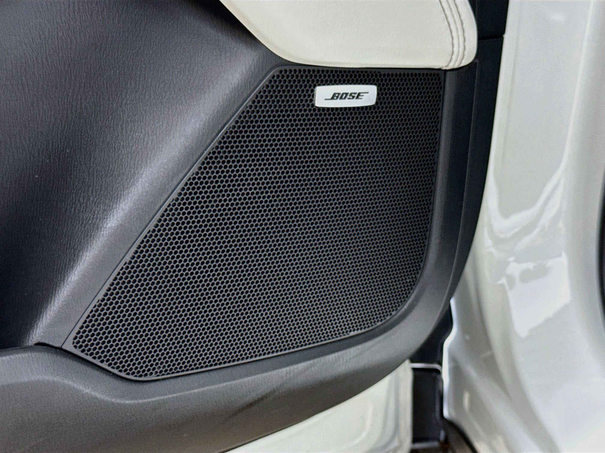 Used 2021 Snowflake White Pearl Mica Mazda Grand Touring image 19