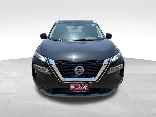 Used 2021 Black Nissan SV image 2