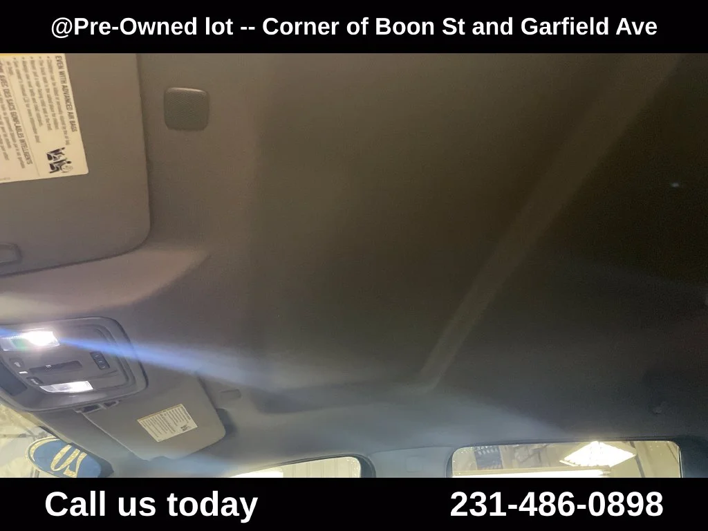 Used 2020 Red Chevrolet RST image 19