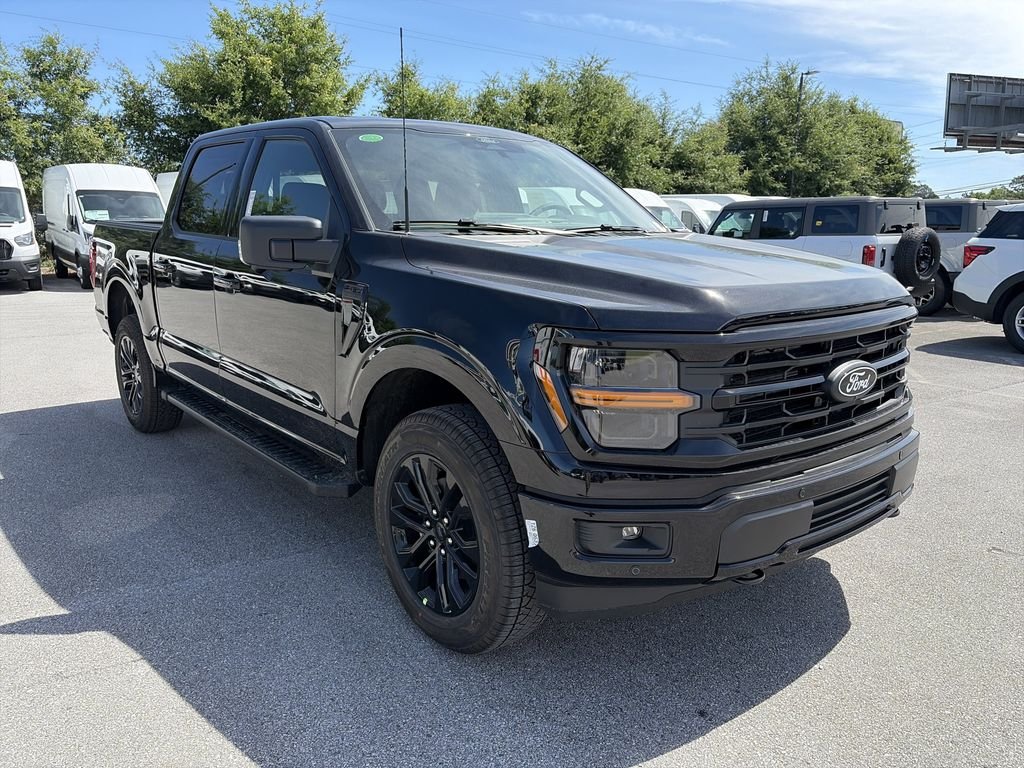 New 2026 Agate Black Metallic Ford XLT image 9