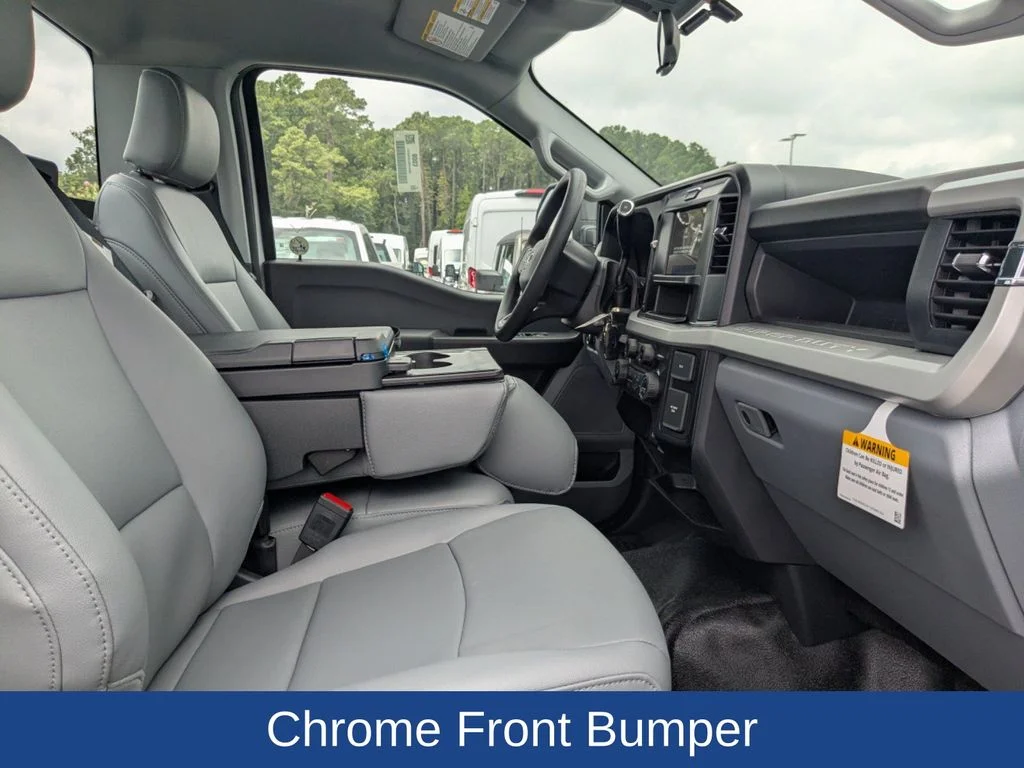 2025 Ford F-550 Super Duty Chassis Cab XL - Photo 23