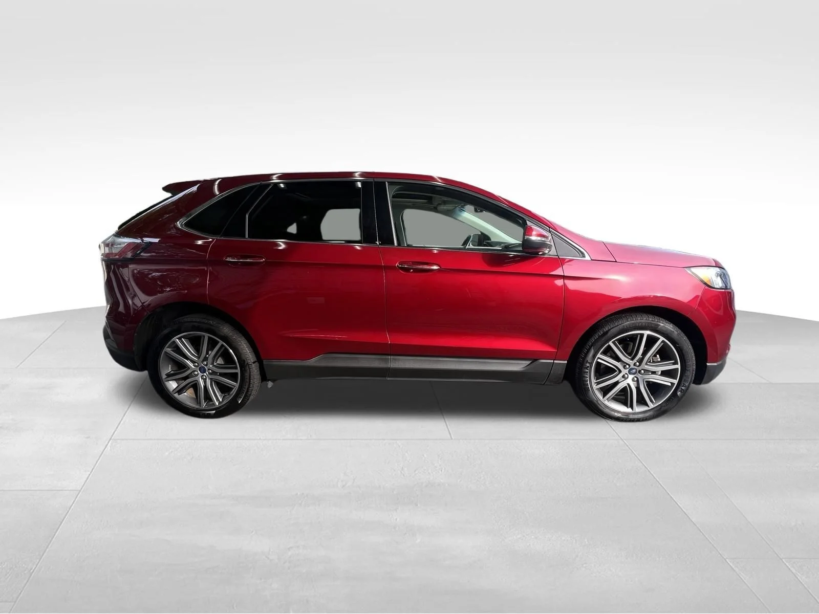 Used 2019 Red Ford Titanium image 4