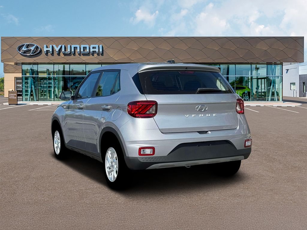 New 2026 Silver Hyundai SE image 5